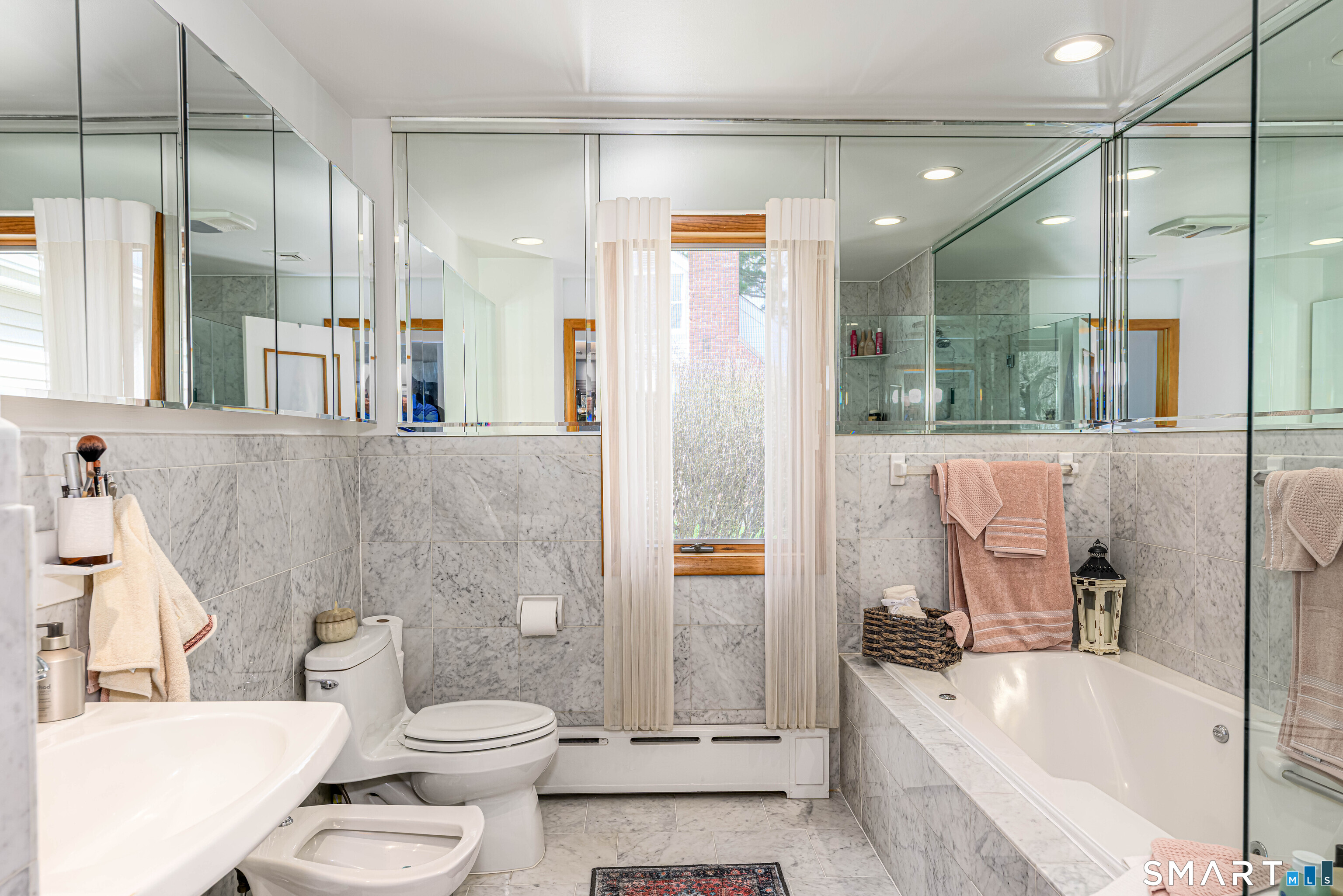 240 Shepard Avenue Hamden, CT 06514 - Photo 13 of 27