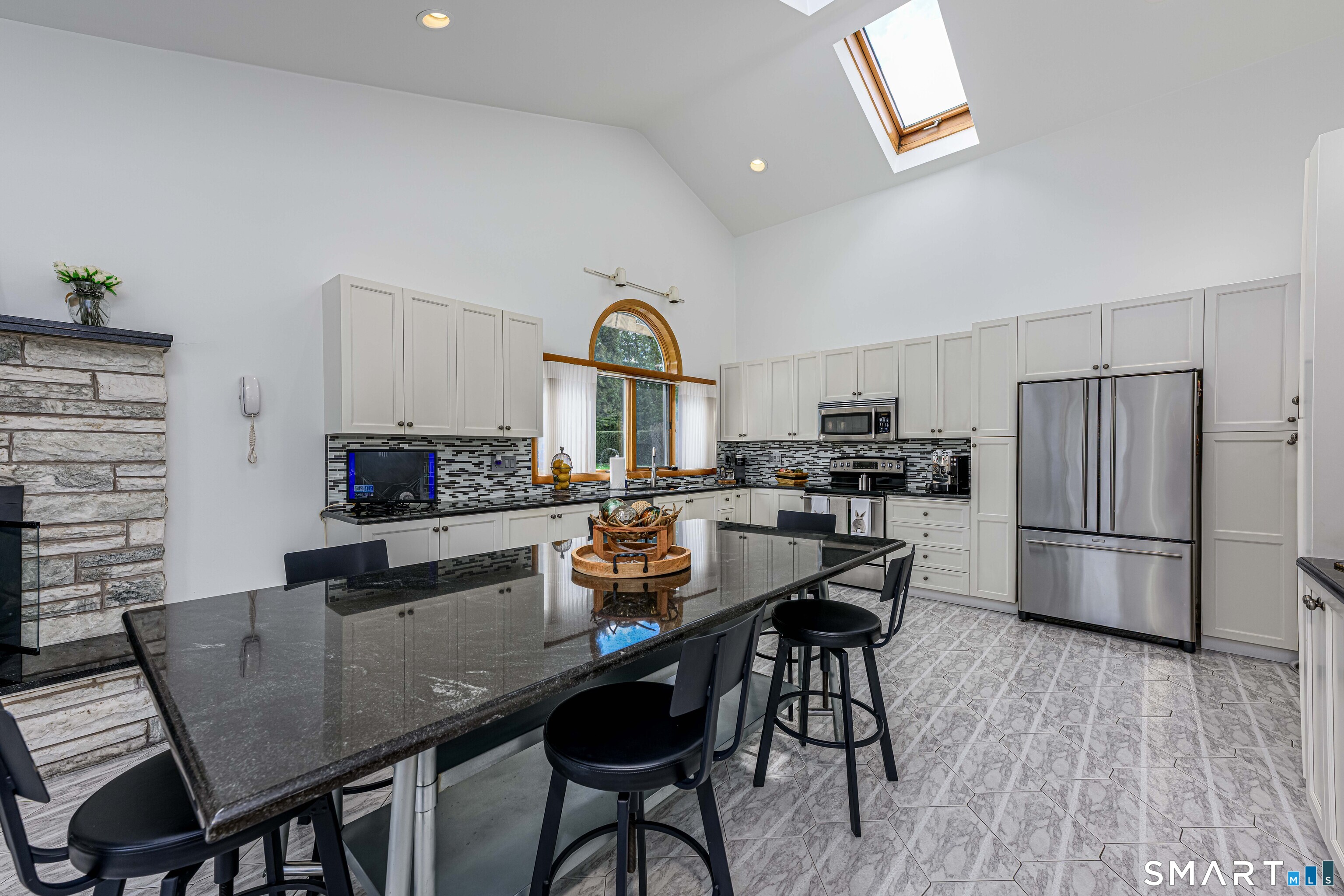 240 Shepard Avenue Hamden, CT 06514 - Photo 17 of 27