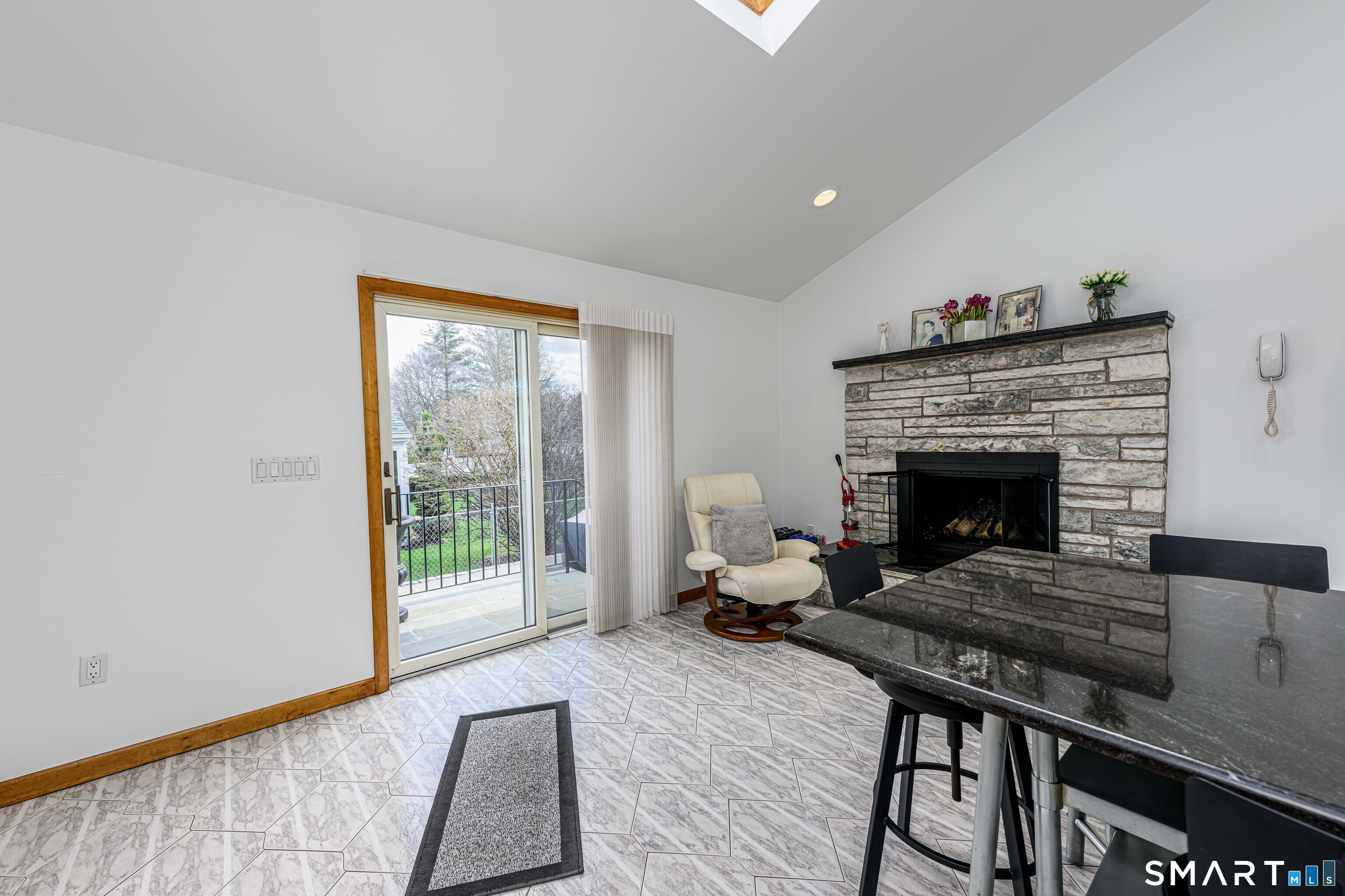 240 Shepard Avenue Hamden, CT 06514 - Photo 18 of 27