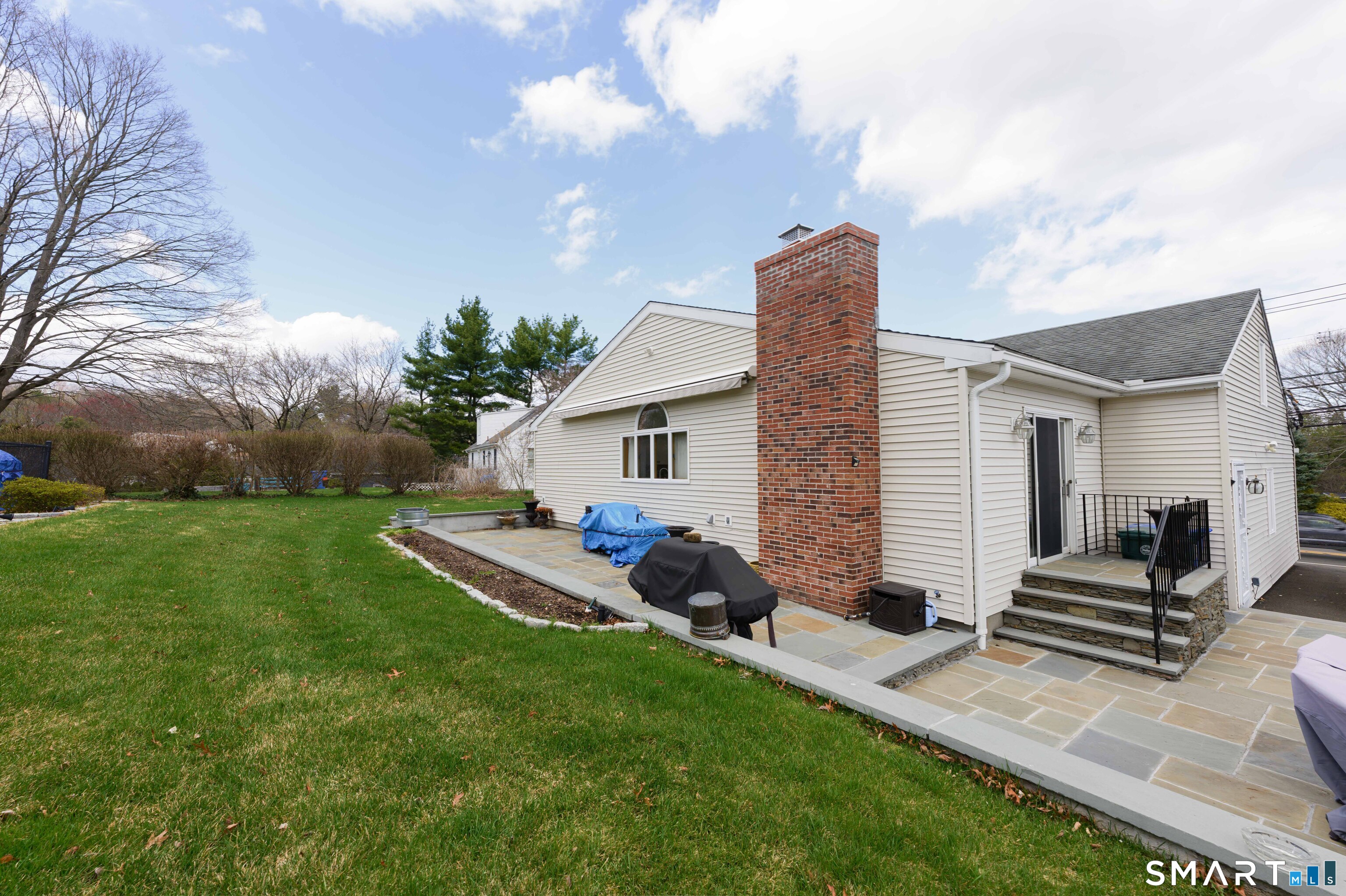 240 Shepard Avenue Hamden, CT 06514 - Photo 26 of 27