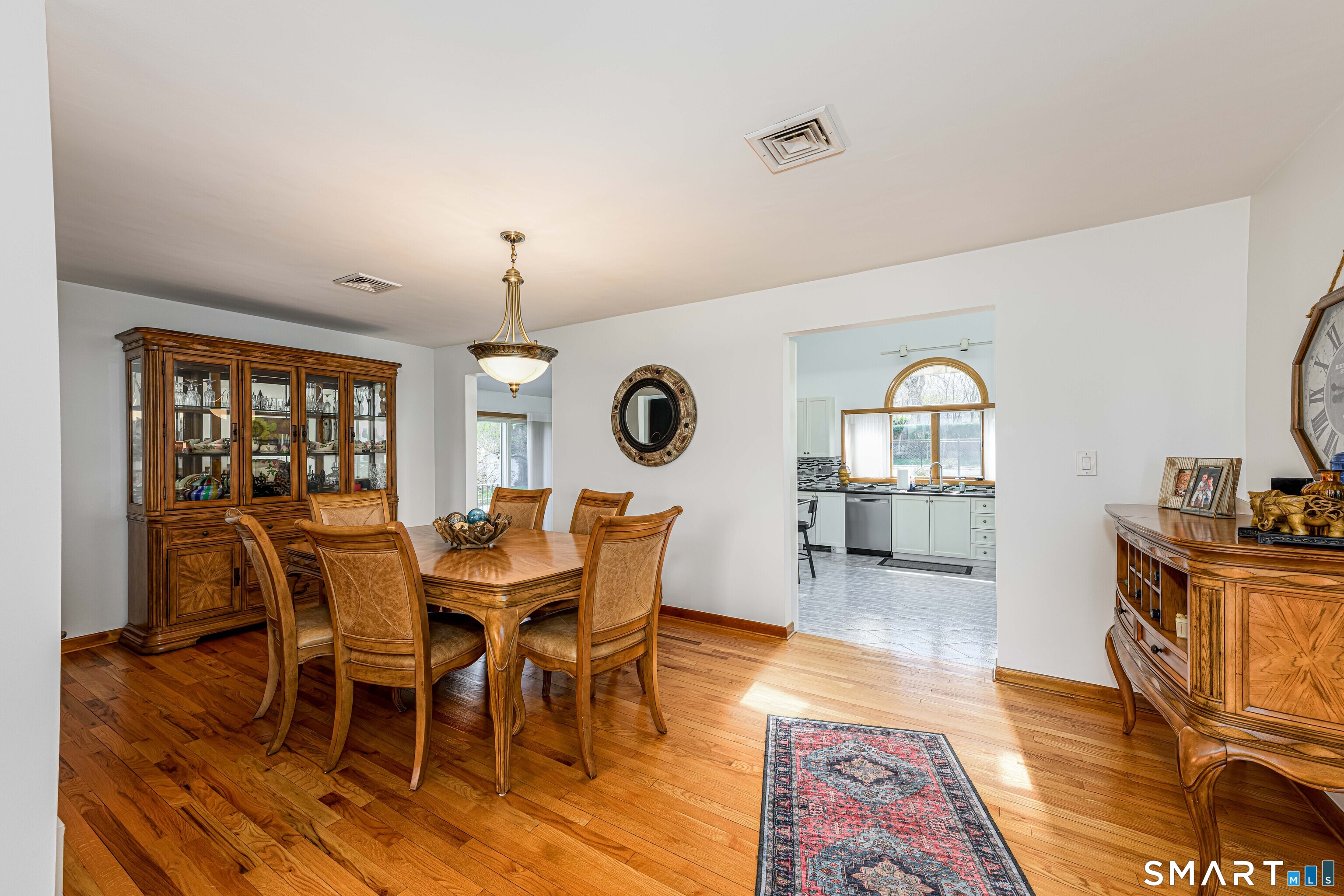 240 Shepard Avenue Hamden, CT 06514 - Photo 7 of 27