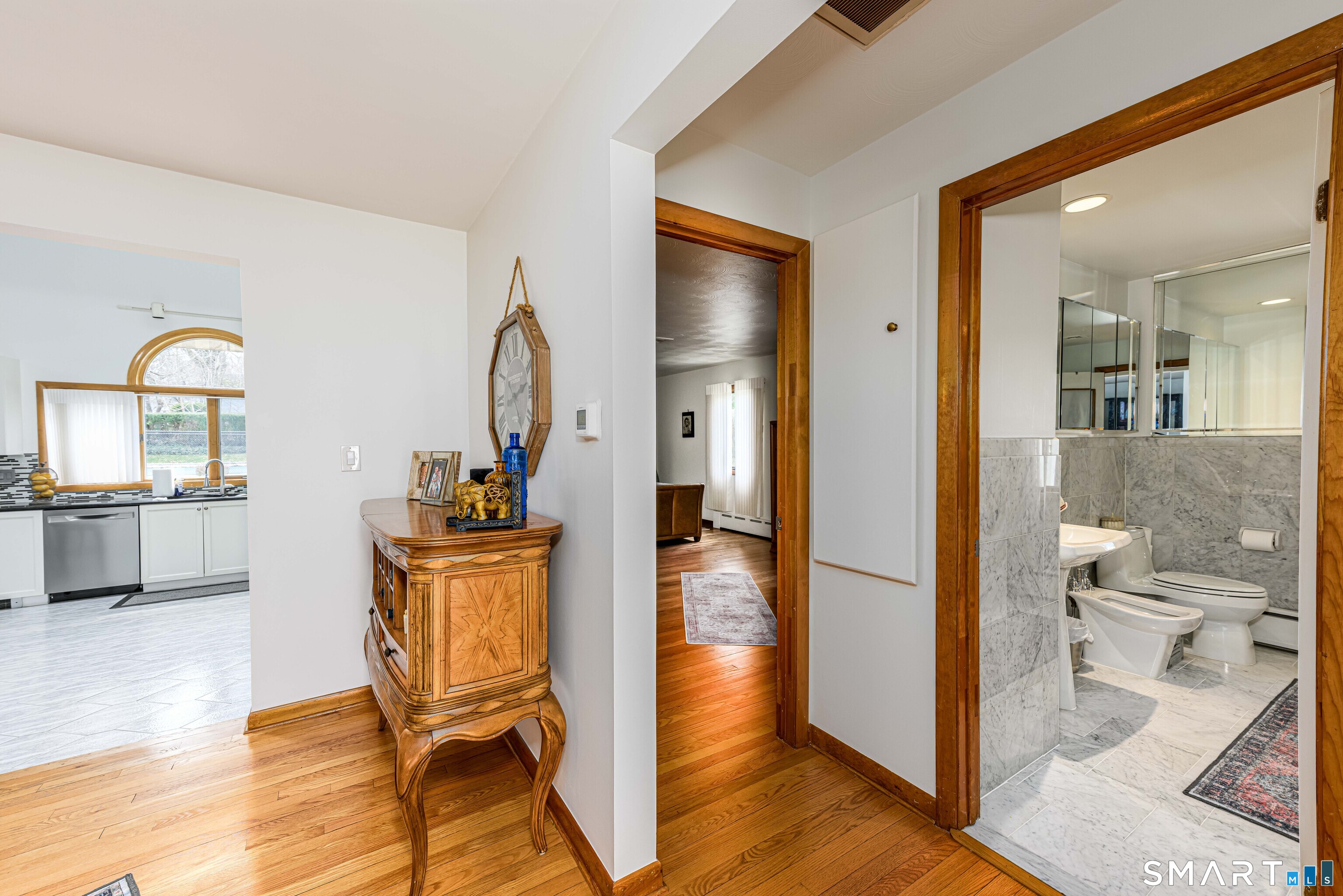 240 Shepard Avenue Hamden, CT 06514 - Photo 9 of 27