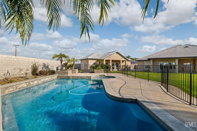 $819,000 | Undisclosed Address, Bakersfield, CA 93314