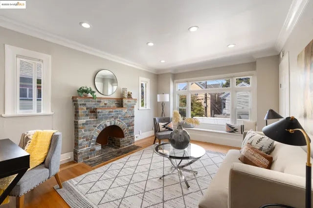 $950,000 | 665 39th Street, Oakland, CA 94609