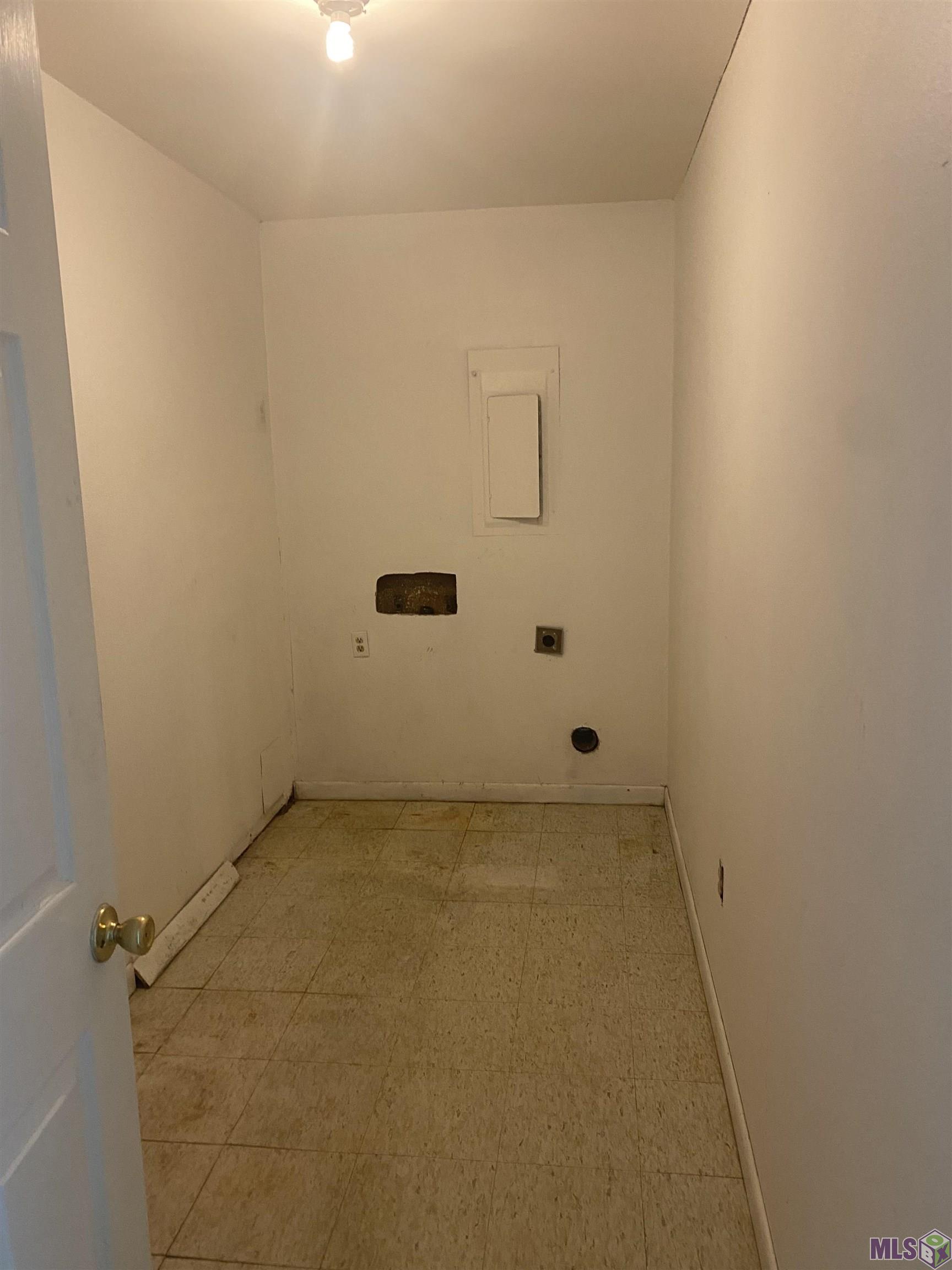 13428 Hilbert Young Road Gonzales, LA 70737 - Photo 3 of 10