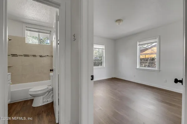 $1,300 | 3173 3rd St Circle South, Jacksonville, FL 32254