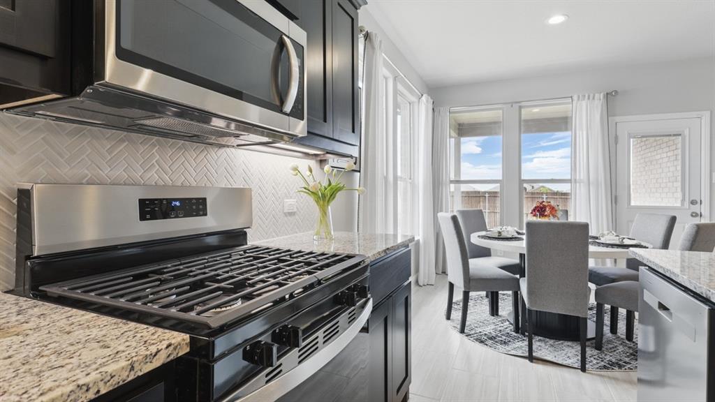 1911 Cherokee Lane Cleburne, TX 76033 - Photo 5 of 39