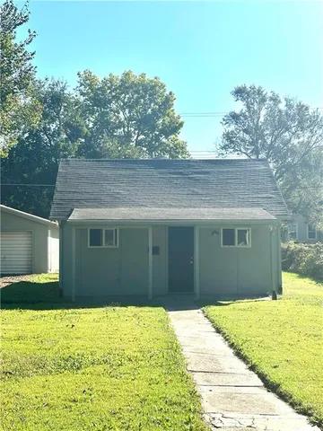 $150,000 | 1017 South Locust Street, Ottawa, KS 66067