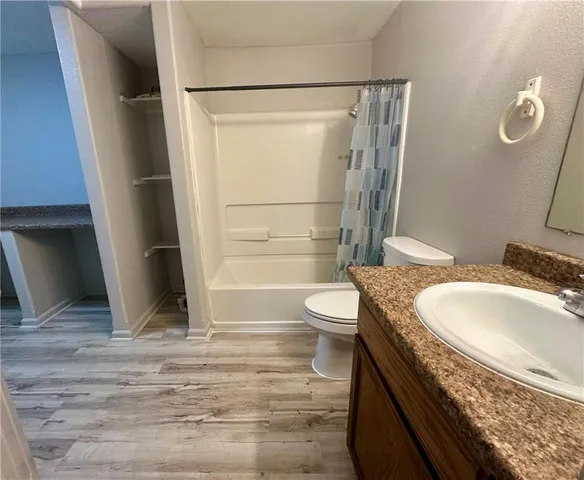 $150,000 | 1017 South Locust Street, Ottawa, KS 66067