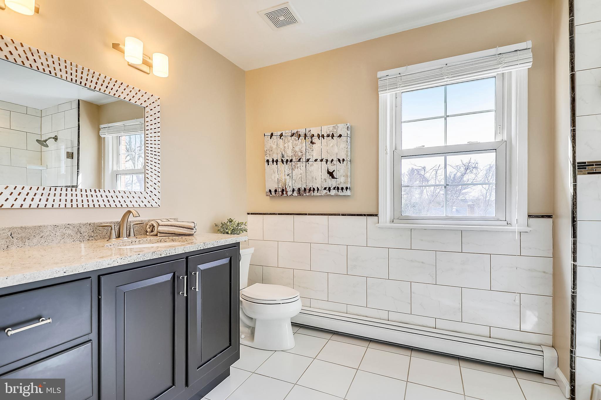 4616 Saul Road Bethesda, MD 20814 - Photo 22 of 51 Upper Level - Master Bath