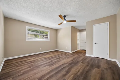 $368,800 | 8015 Burning Hills Drive, Houston, TX 77071