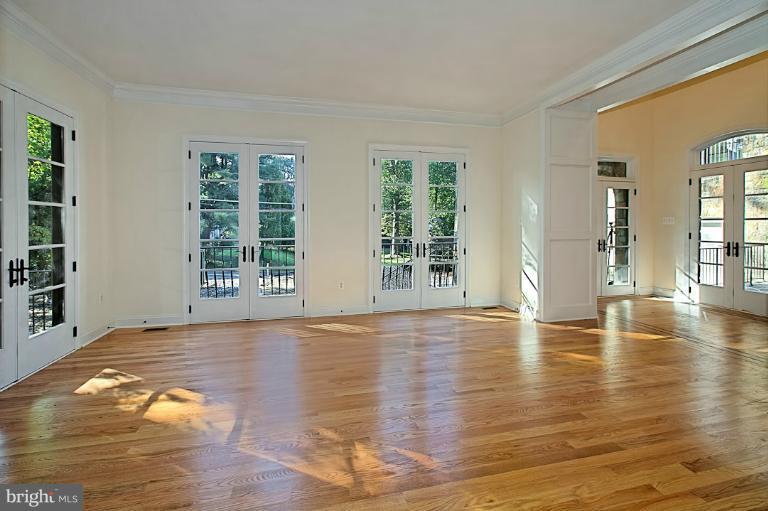 6010 Chesterbrook Road McLean, VA 22101 - Photo 5 of 30 a view of a livingroom with wooden floor