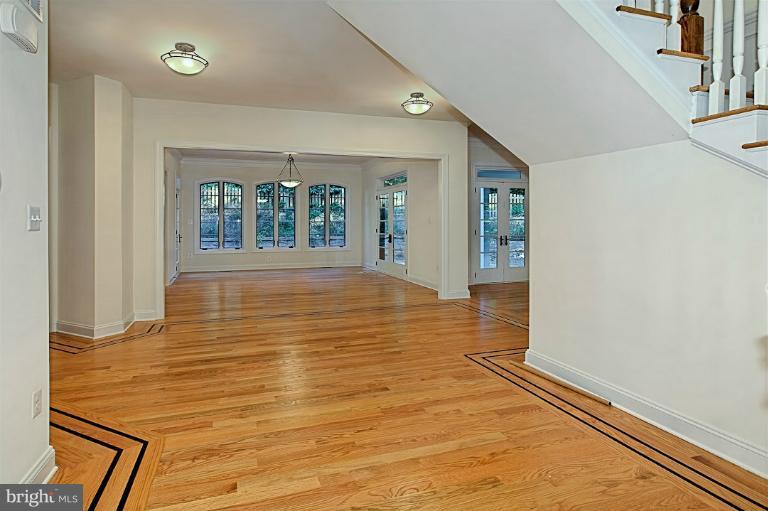 6010 Chesterbrook Road McLean, VA 22101 - Photo 9 of 30 a view of an empty room
