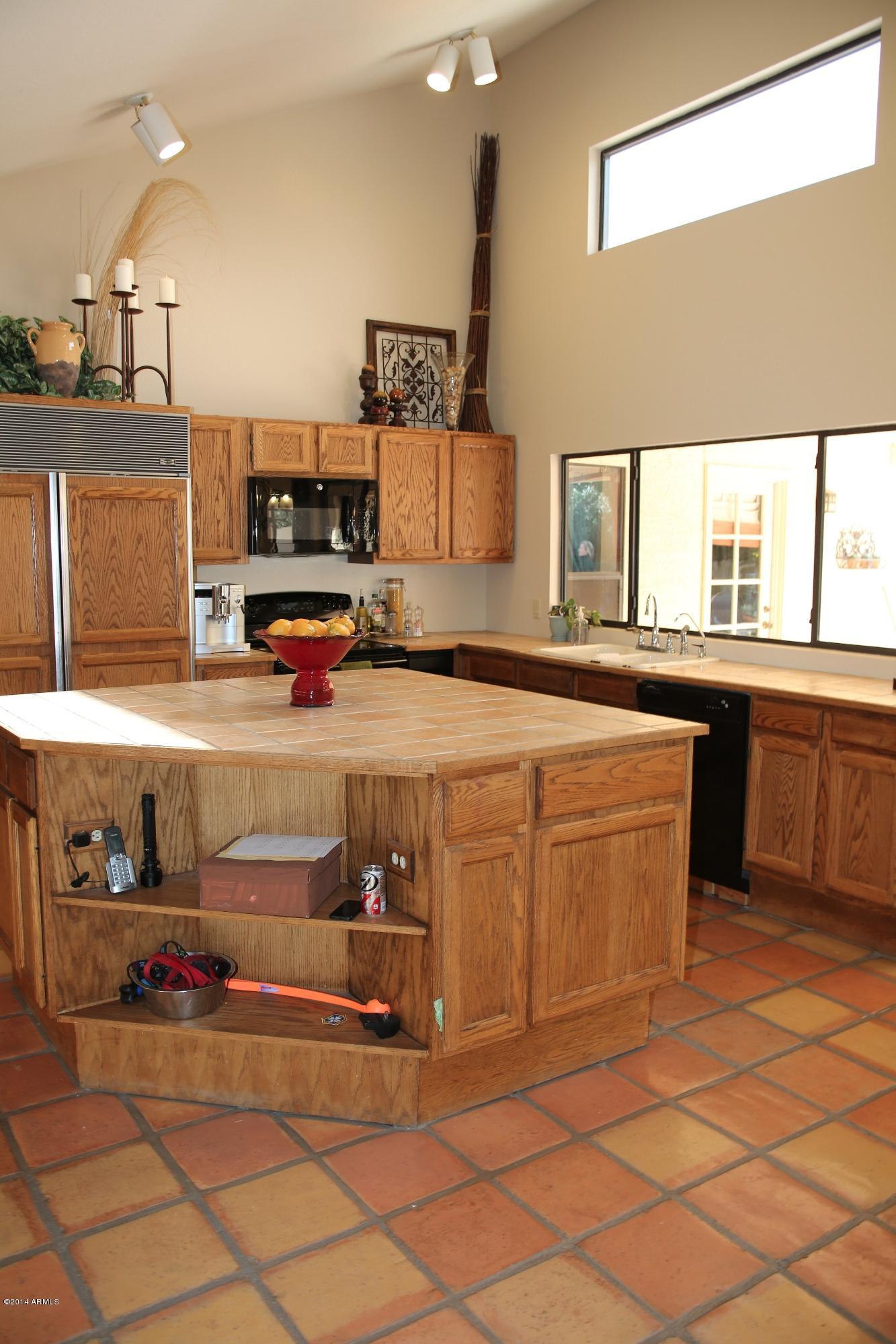 283 East Rhea Road Tempe, AZ 85284 - Photo 12 of 36 446B9271