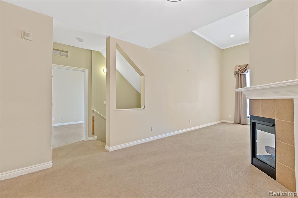 45493 North Stonewood Road Canton, MI 48187 - Photo 9 of 27