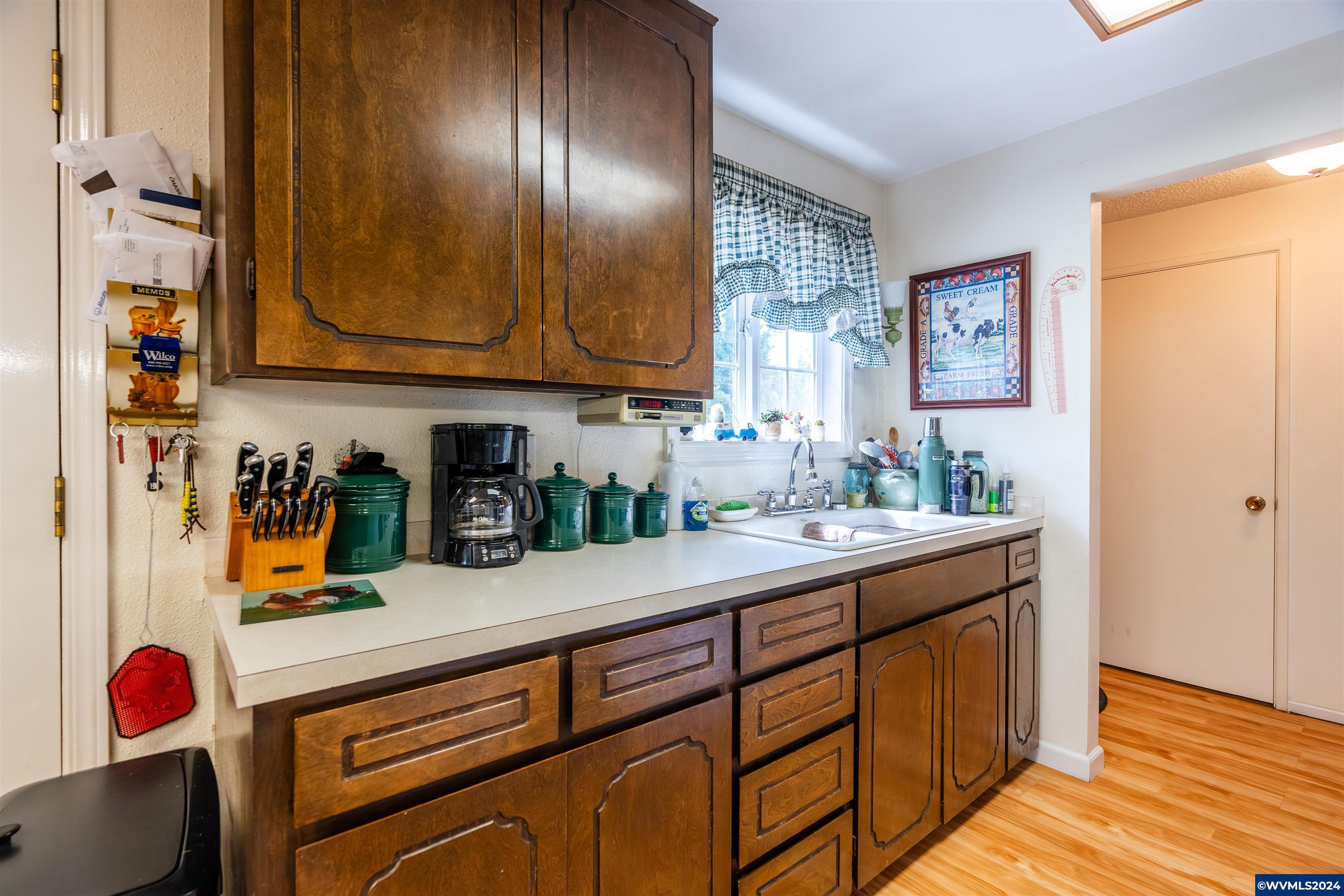 5810 Lake Labish Road Northeast Salem, OR 97305 - Photo 12 of 38 Gallery Image 12