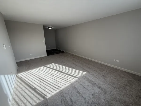 $1,450 | 7300 West North Avenue, Unit 2J, Elmwood Park, IL 60707