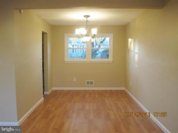 1137 Lower Ferry Road Ewing, NJ 08618 - Photo 5 of 18 Dining Room