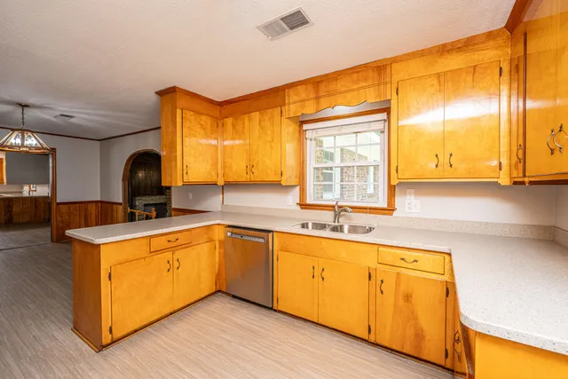 $499,900 | 5823 Lakeview Drive, Hanahan, SC 29410