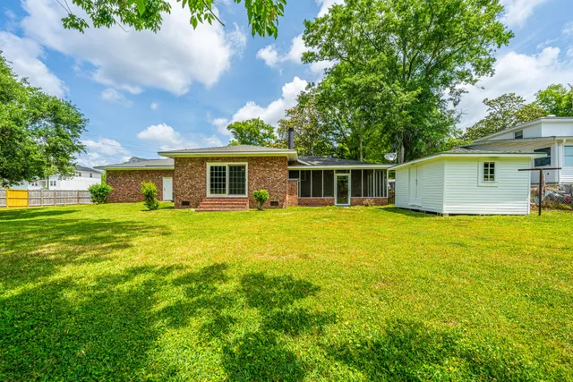 $499,900 | 5823 Lakeview Drive, Hanahan, SC 29410