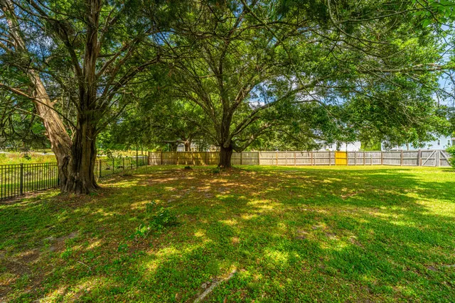 $499,900 | 5823 Lakeview Drive, Hanahan, SC 29410