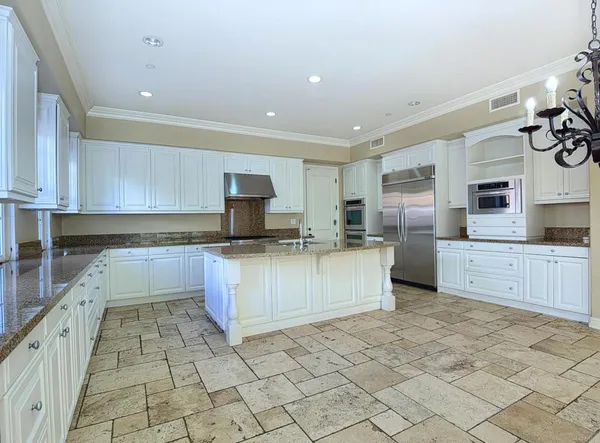 $2,125,000 | 440 Evening View Drive, Chula Vista, CA 91914