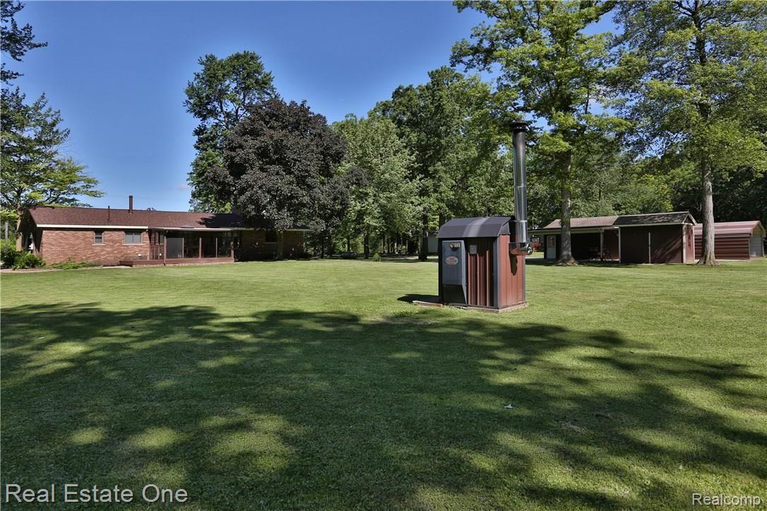 14814 Maxwell Road Carleton, MI 48117 - Photo 25 of 27 2B8A9775.jpg