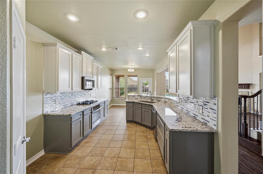 5129 Shelly Ray Road Fort Worth, TX 76244 - Photo 9 of 36