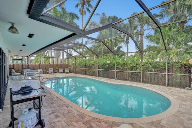 $13,995 | 1141 North North Lake Drive, Hollywood, FL 33019