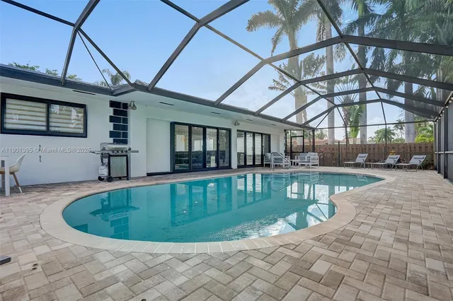 $13,995 | 1141 North North Lake Drive, Hollywood, FL 33019