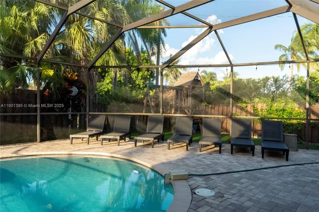 $13,995 | 1141 North North Lake Drive, Hollywood, FL 33019