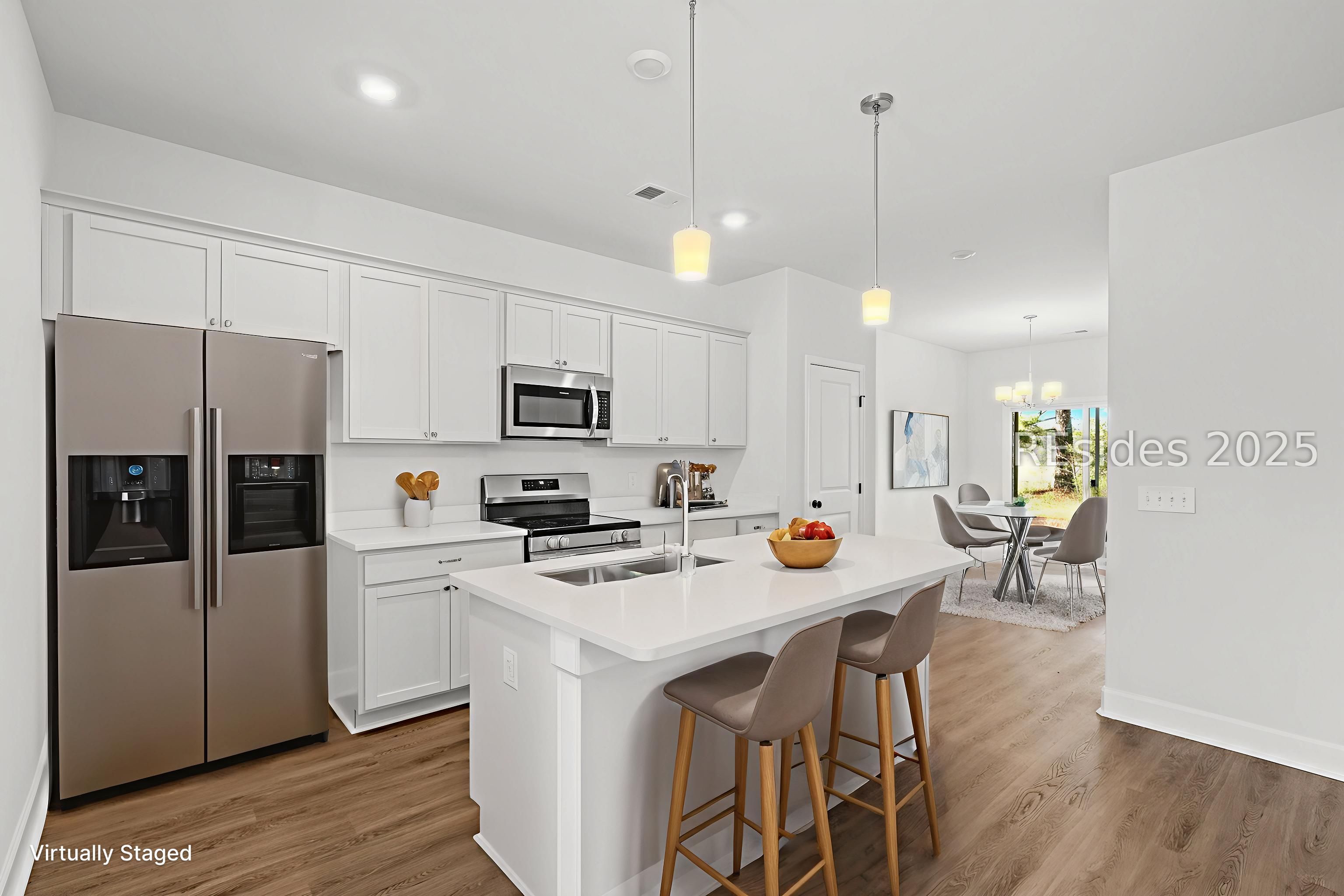 91 Silver Street, Unit 103 Ridgeland, SC 29936 - Photo 6 of 39 Kitchen & Dining