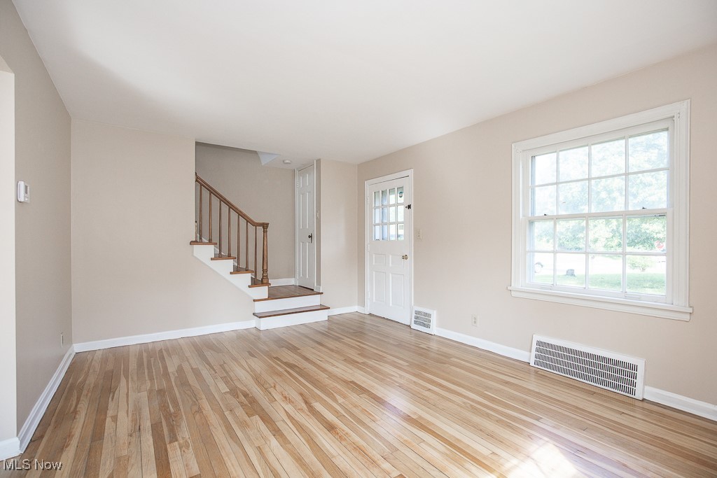 3340 Milverton Road Cleveland, OH 44120 - Photo 7 of 30