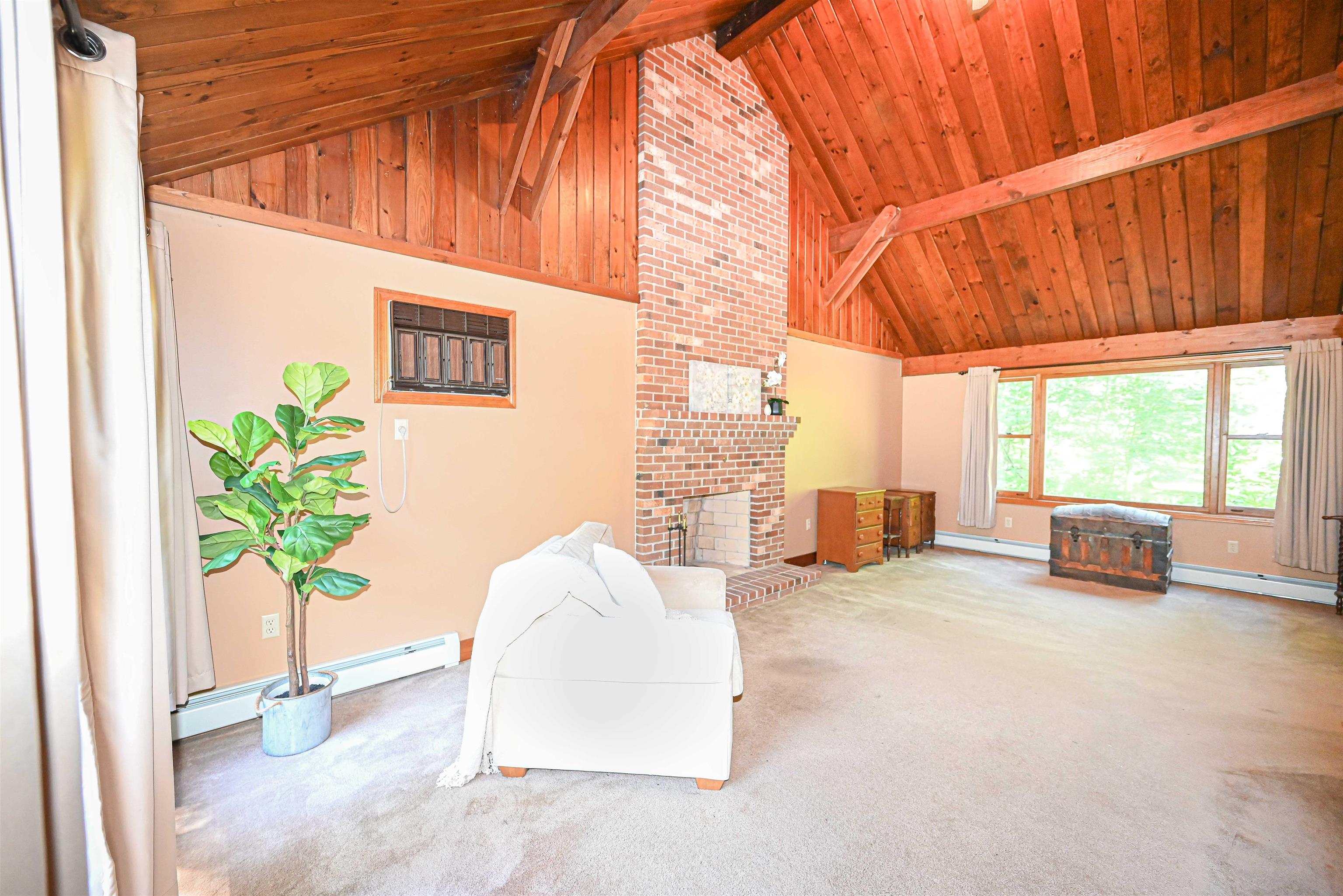 21 Portage Road Goffstown, NH 03045 - Photo 10 of 33