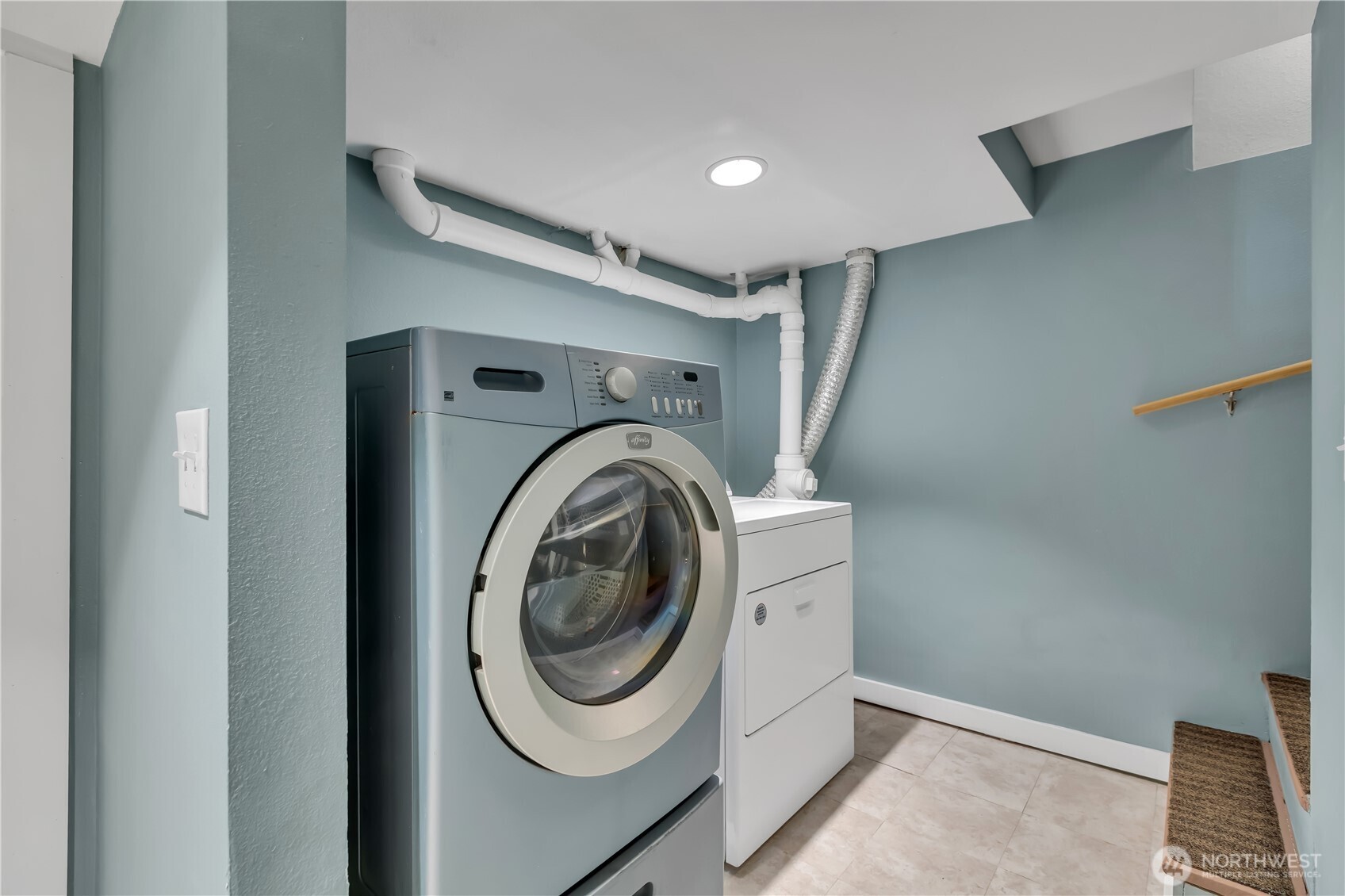 2307 Southwest Myrtle Street Seattle, WA 98106 - Photo 17 of 30 a utility room with dryer and washer