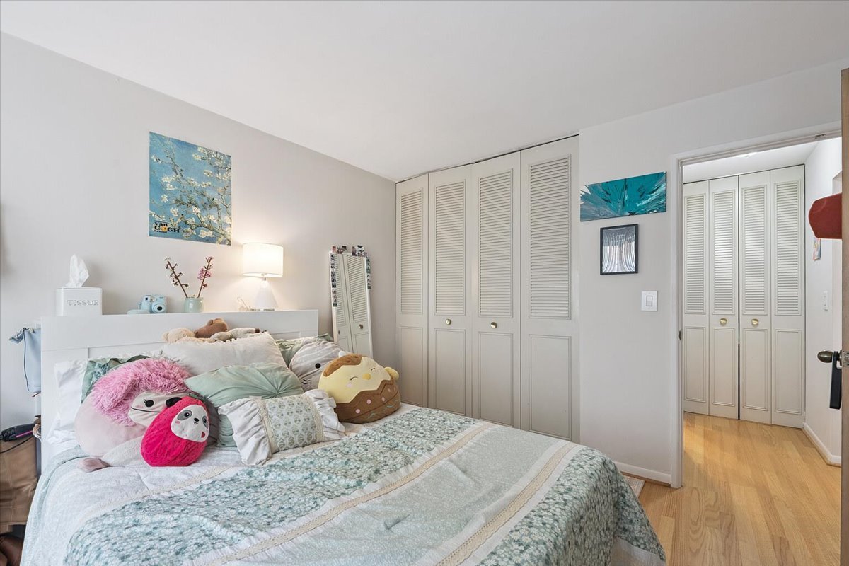 420 West Aldine Avenue, Unit 404 Chicago, IL 60657 - Photo 11 of 12