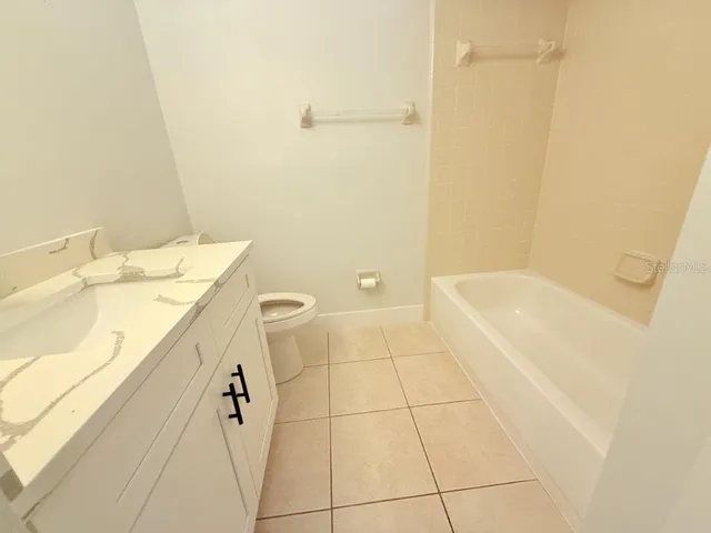 $2,100 | 109 Lakepointe Circle, Kissimmee, FL 34743