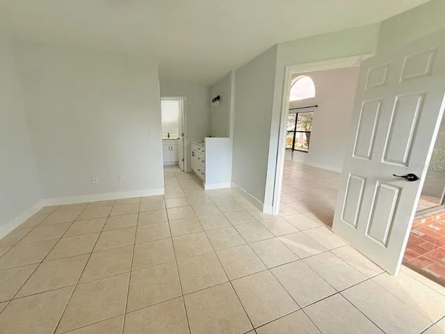 $2,100 | 109 Lakepointe Circle, Kissimmee, FL 34743