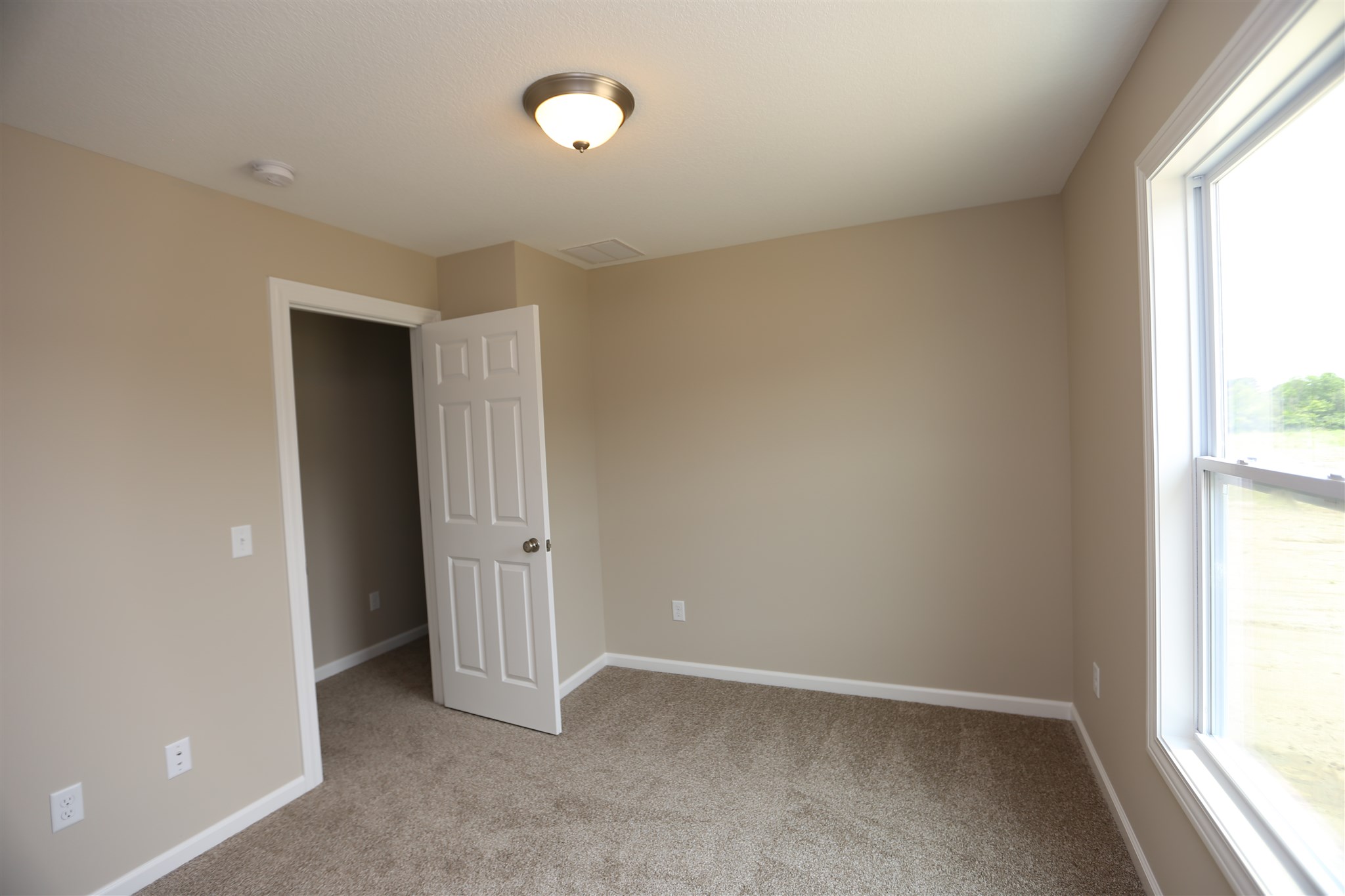 2045 Rittenhouse Place Huntertown, IN 46748 - Photo 14 of 16