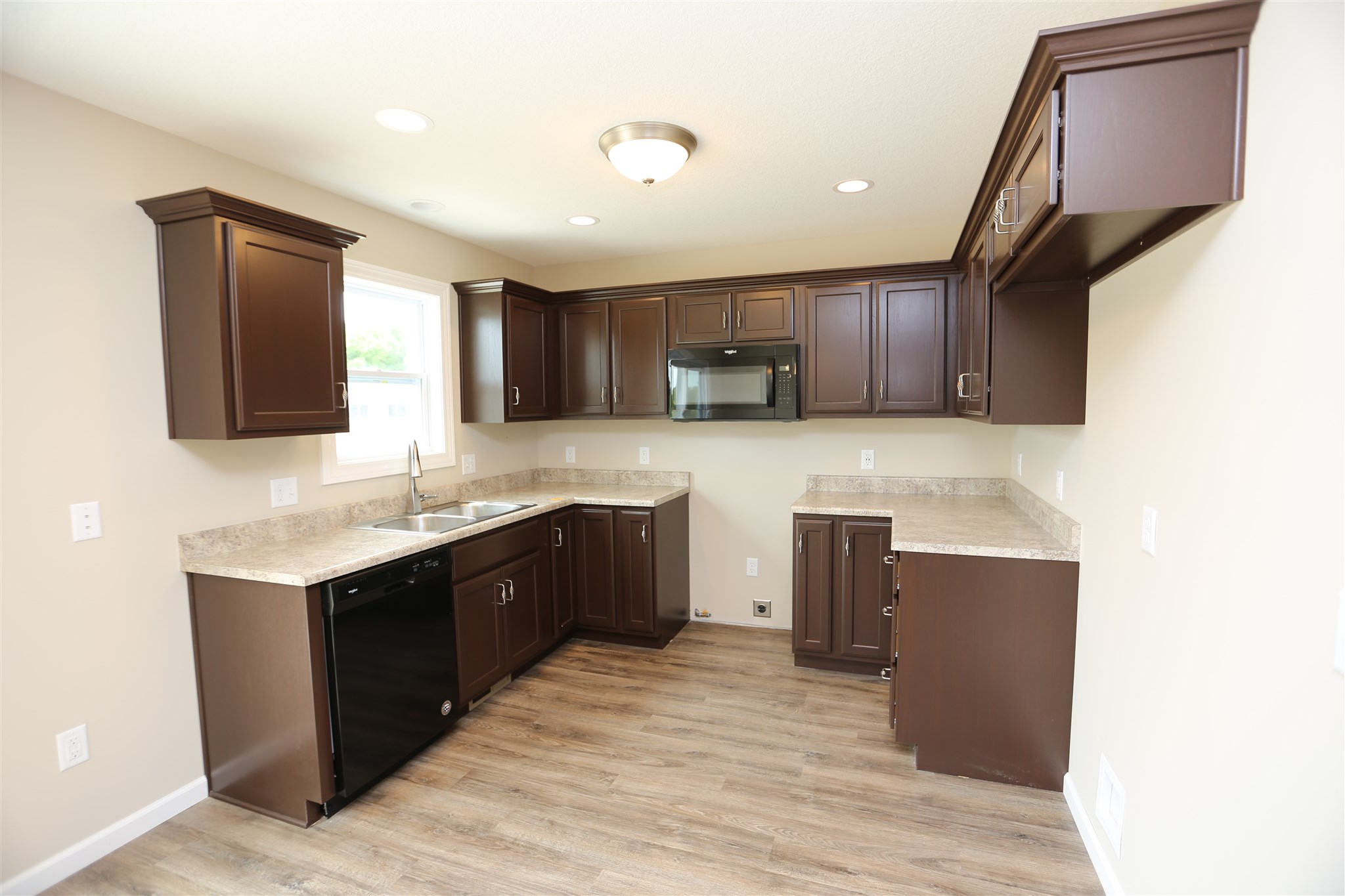 2045 Rittenhouse Place Huntertown, IN 46748 - Photo 3 of 16