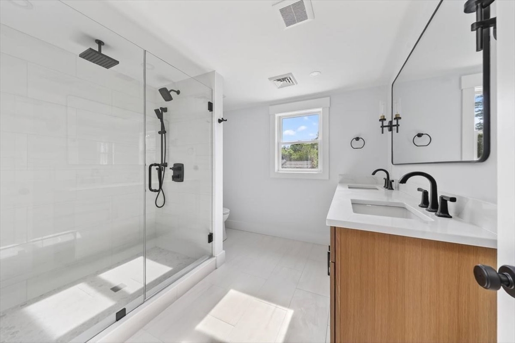 15 Pioneer Road Hingham, MA 02043 - Photo 14 of 21