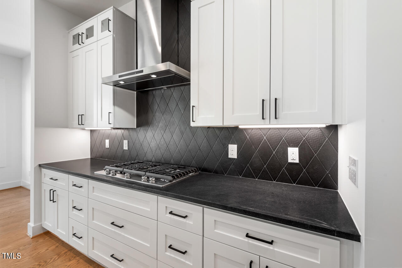 467 Terry Road Hillsborough, NC 27278 - Photo 29 of 46 467 Terry Kitchen4