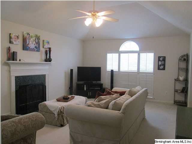 175 Stonebridge Circle Pelham, AL 35124 - Photo 2 of 20