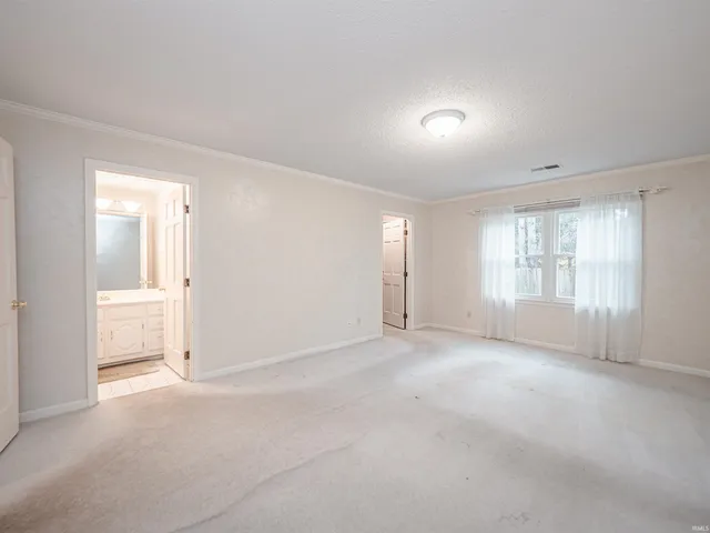 $169,900 | 6704 Newburgh Road, Evansville, IN 47715