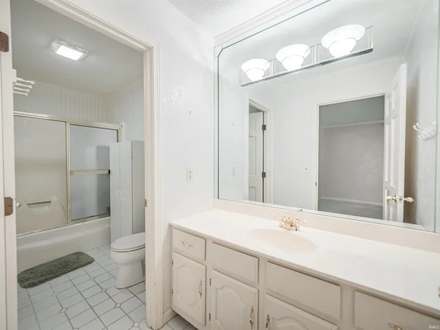 $169,900 | 6704 Newburgh Road, Evansville, IN 47715