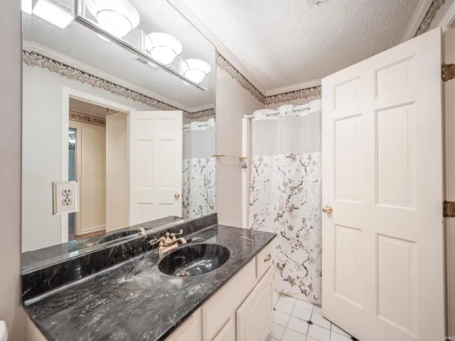 $169,900 | 6704 Newburgh Road, Evansville, IN 47715