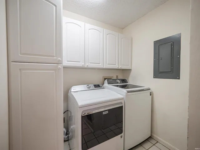 $169,900 | 6704 Newburgh Road, Evansville, IN 47715