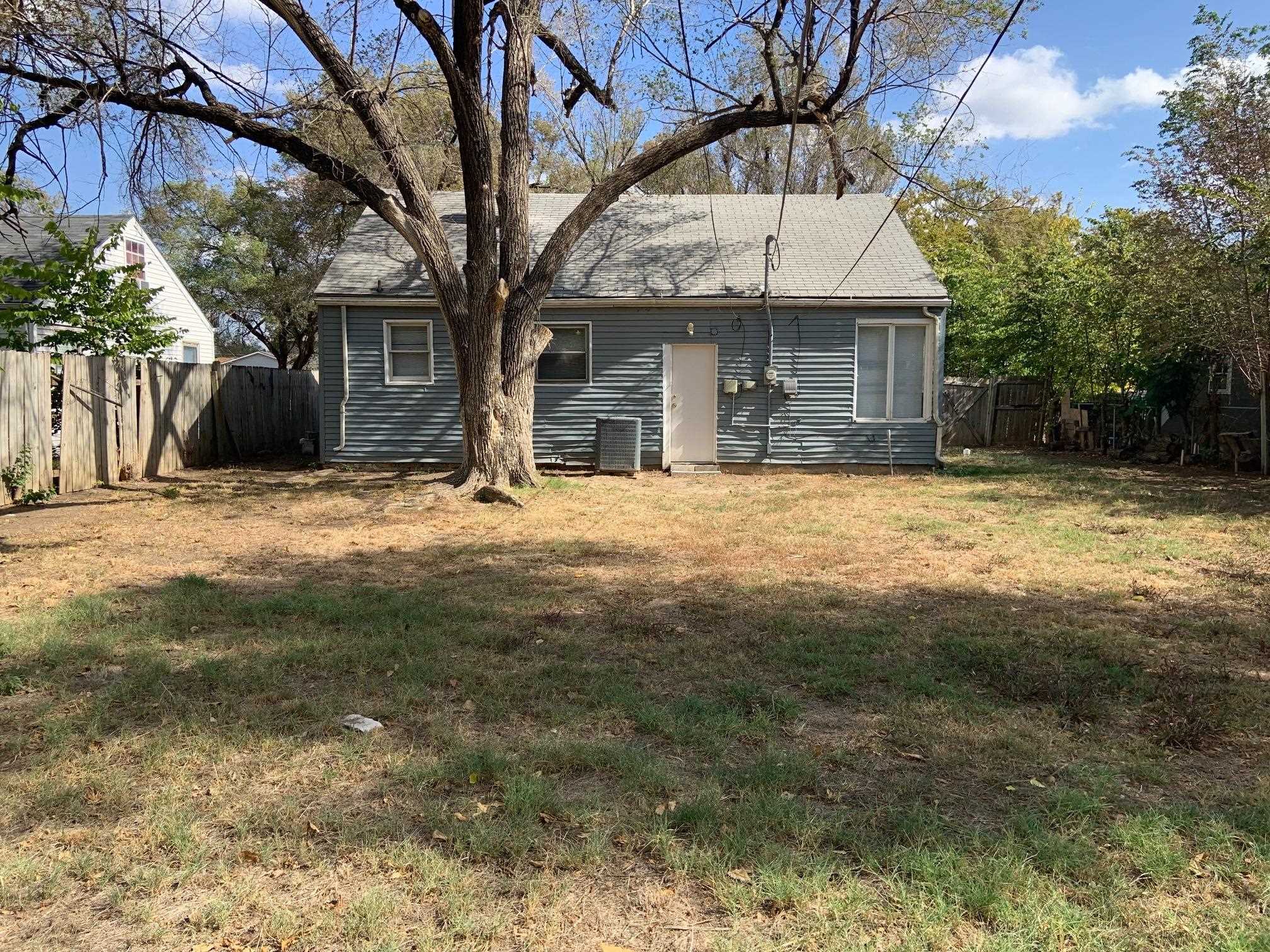 1833 South Vine Street Wichita, KS 67213 - Photo 12 of 14