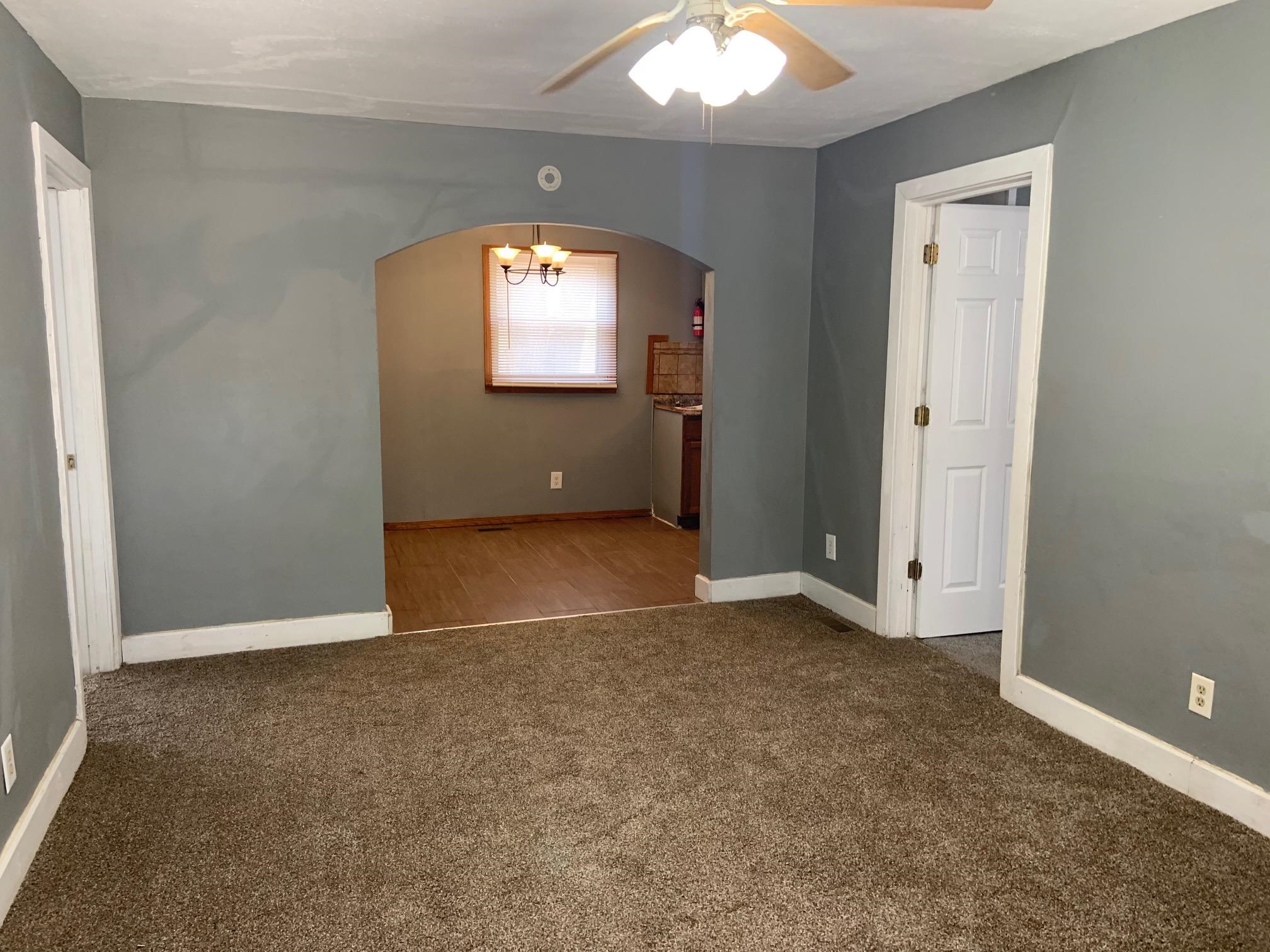 1833 South Vine Street Wichita, KS 67213 - Photo 2 of 14