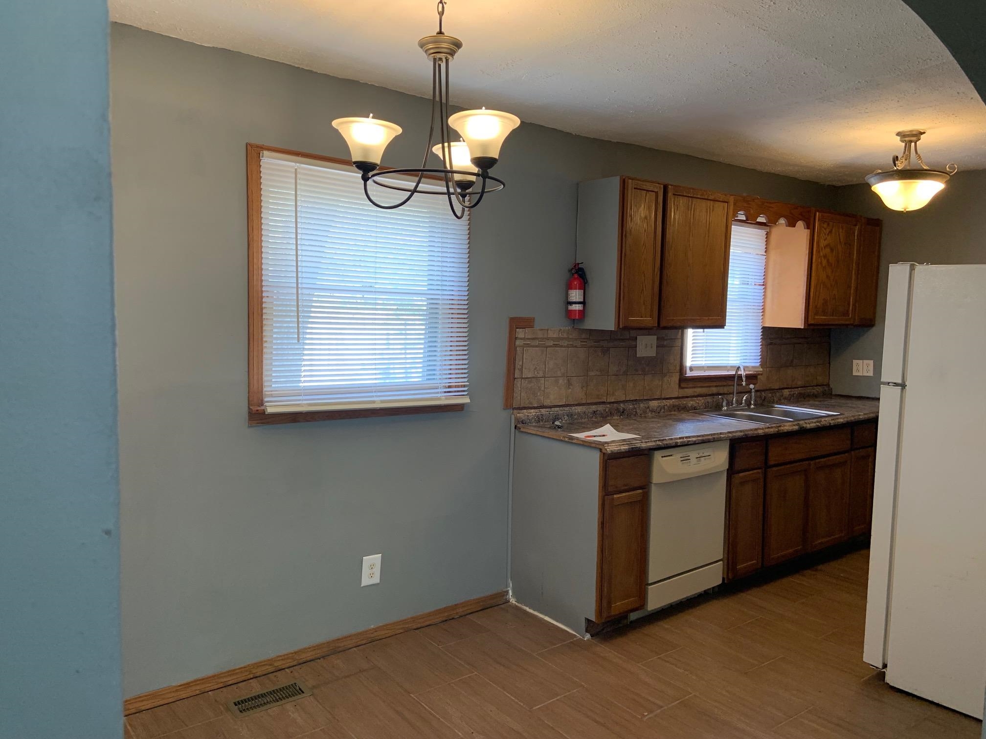 1833 South Vine Street Wichita, KS 67213 - Photo 3 of 14